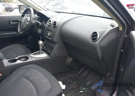 2013 Nissan Rogue S z USA, uszkodzony, nr VIN JN8AS5MV4DW626255